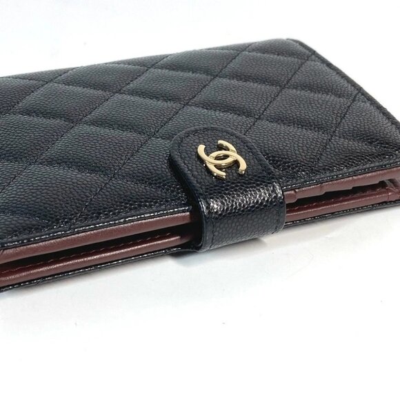 CHANEL AP3791 CC CC Mark Quilted Matelasse Logo Folded wallet case Unused - Picture 2 of 13